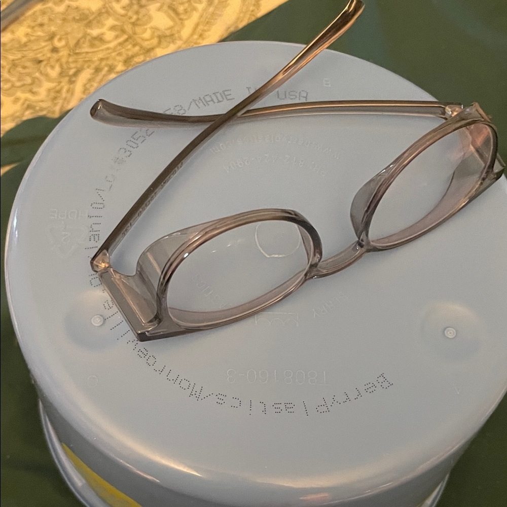 Slim Rectangular Transparent Reading Glasses - Taupe